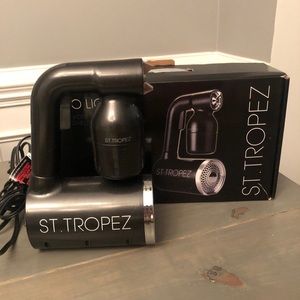COPY - St. Tropez spray tan machine